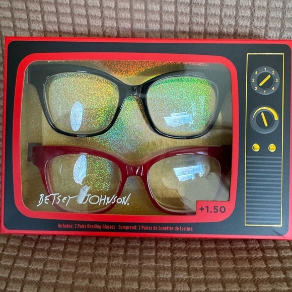 Betsey Johnson Accessories - New in Box Betsey Johnson Reading Glasses 1.50